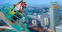 The exciting Edge Coaster allows guests to go around the perimeter of the hotel, while taking in a panoramic view of the city.