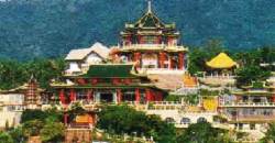 The Taoist Temple is one of the more prominent landmarks in Cebu. Located in the posh Beverly HIlls, tourists can view the temple and say a few prayers as well.